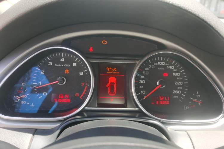 Used Audi Q7 2010 3.6 FSI Technology Off-Road Collector's Edition Instrument Cluster