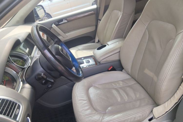 Used Audi Q7 2010 3.6 FSI Comfort Off-road Collector's Edition Left Front Seat