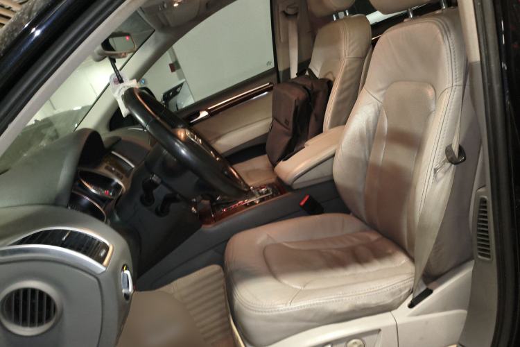 Used Audi Q7 2010 3.6 FSI quattro base version Left Front Seat