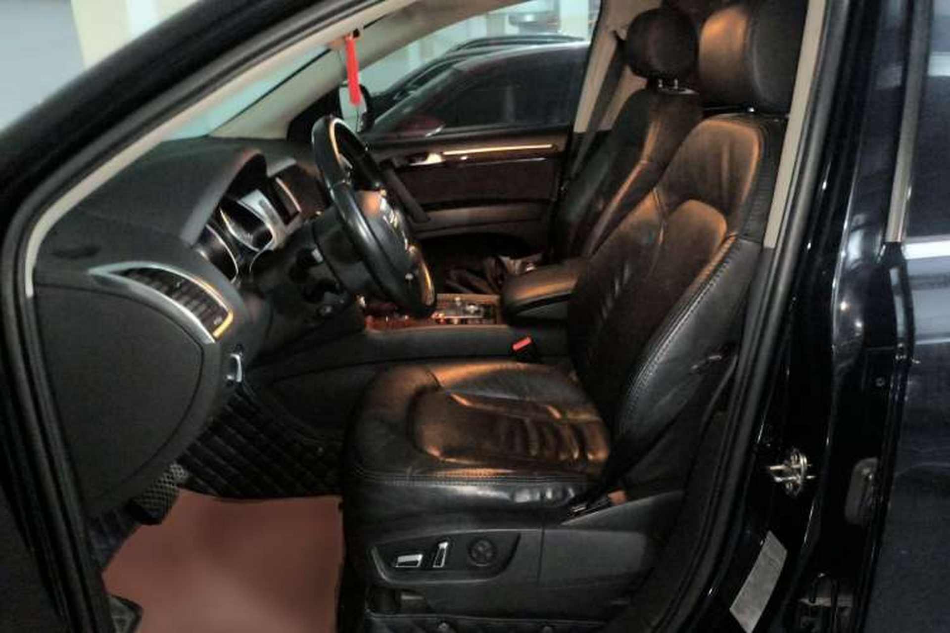 Used Audi Q7 2010 3.6 FSI Technology Sport Collector's Edition Left Front Seat