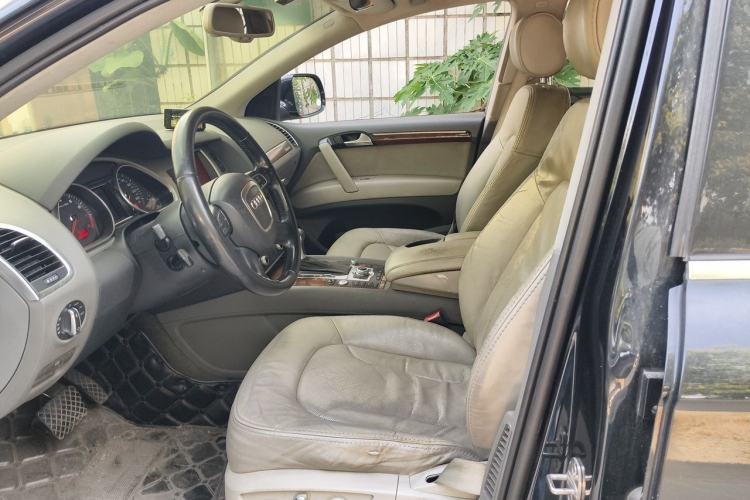 Used Audi Q7 2010 3.6 FSI quattro base version Left Front Seat