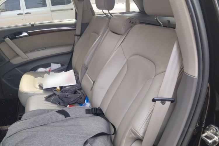 Used Audi Q7 2010 3.6 FSI Comfort Off-road Collector's Edition Left Rear Seat