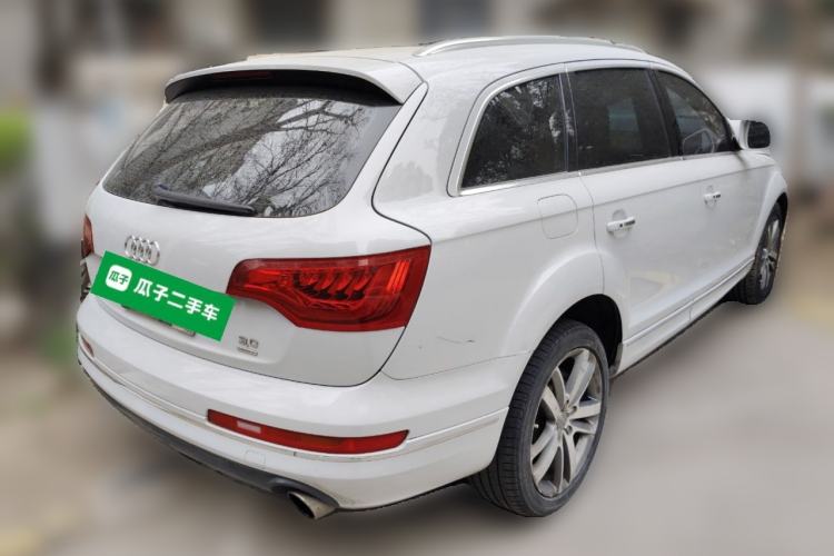 Used Audi Q7 2010 3.6 FSI quattro Luxury Model Rear Right 45 Deg