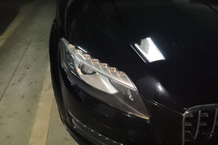 Used Audi Q7 2010 3.6 FSI quattro Comfort Edition Right Front Headlight
