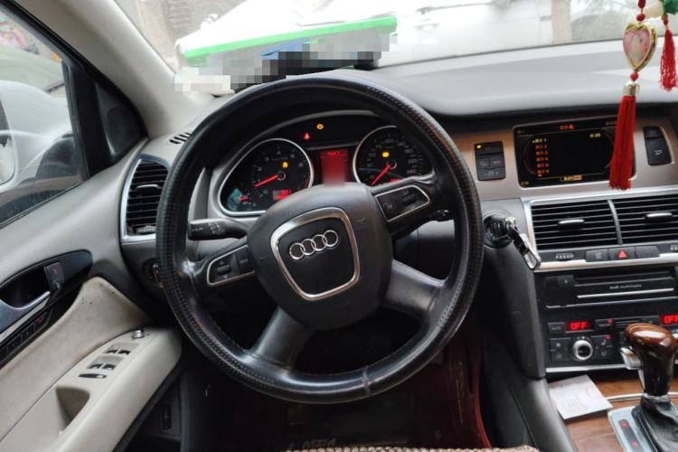 Used Audi Q7 2010 3.6 FSI quattro Luxury Model Steering Wheel
