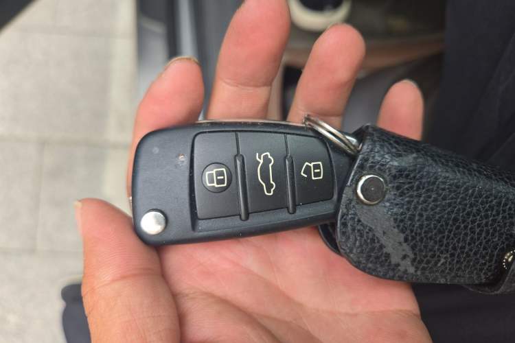 Used Audi Q7 2010 3.6 FSI quattro Comfort Edition Vehicle Key