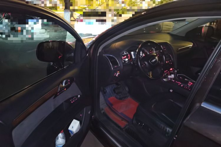 Used Audi Q7 2010 3.0 TDI quattro Prestige Edition Driver Seat