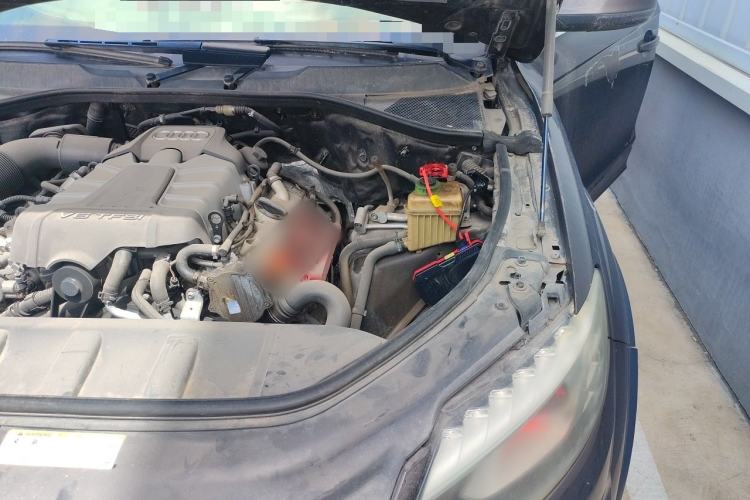 Used Audi Q7  Engine Bay Left
