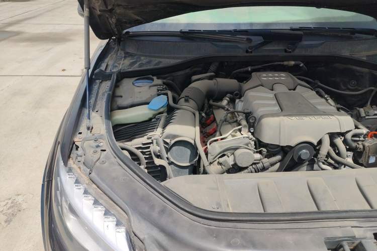 Used Audi Q7  Engine Bay Right