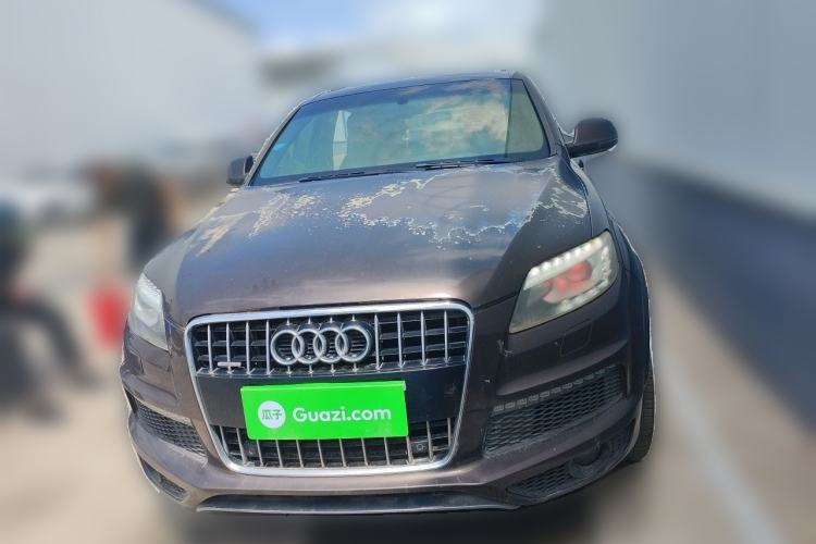 Used Audi Q7  Front