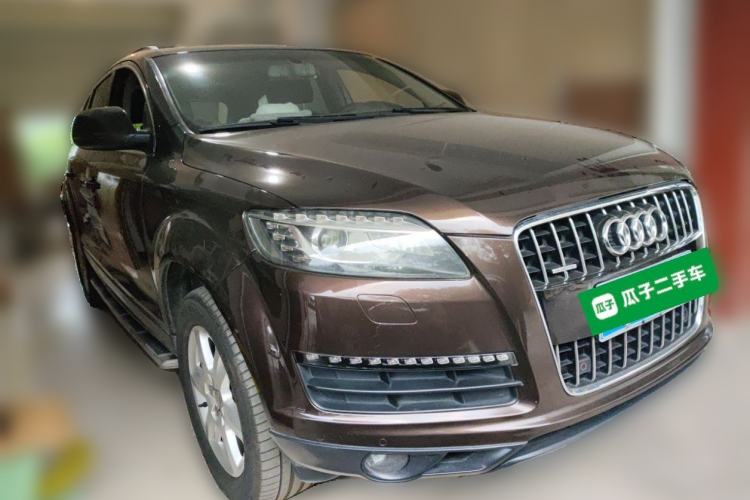 Used Audi Q7 2010 3.6 FSI quattro base version Front Right 45 Deg