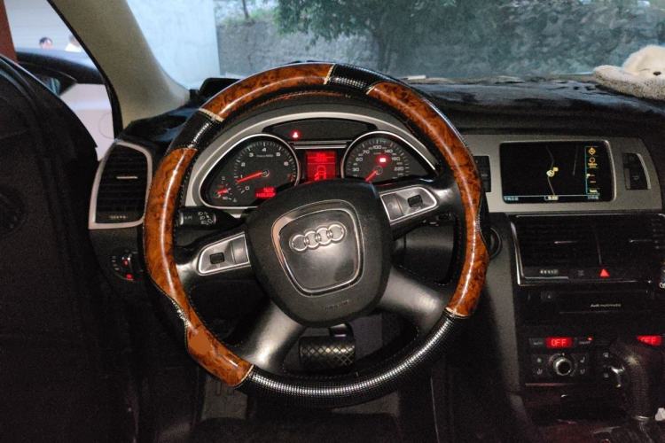 Used Audi Q7 2010 3.6 FSI quattro base version Steering Wheel