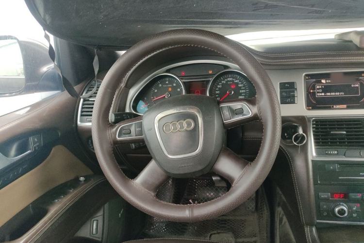 Used Audi Q7  Steering Wheel