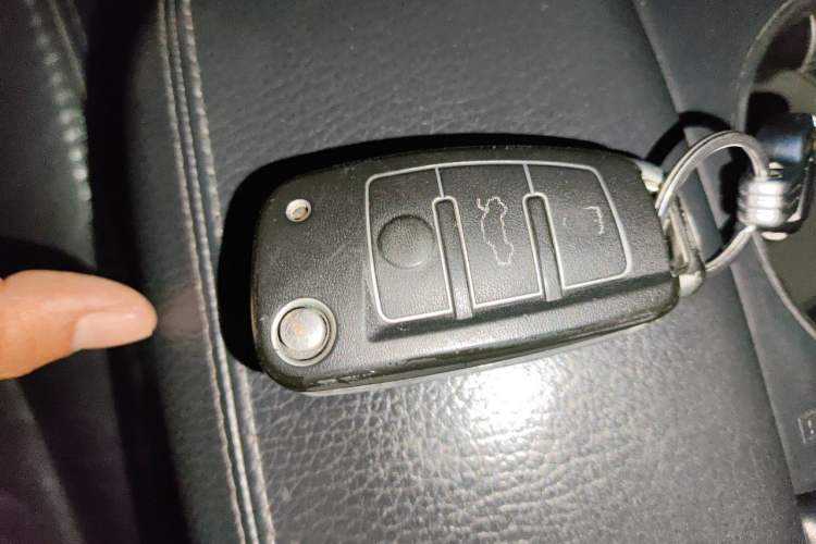 Used Audi Q7 2010 3.6 FSI quattro base version Vehicle Key