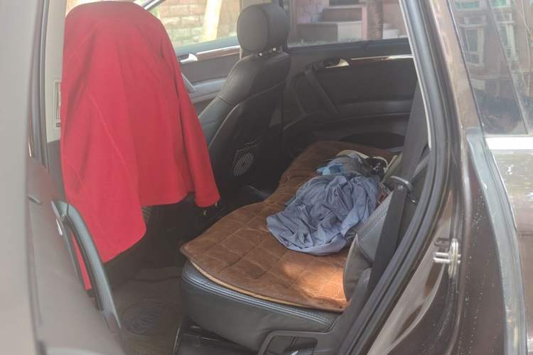 Used Audi Q7 2010 3.0 TDI quattro Prestige Edition Left Rear Seat