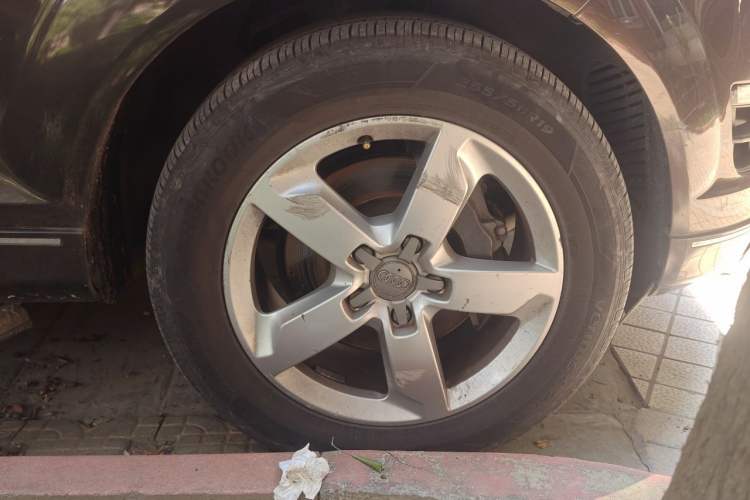 Used Audi Q7 2010 3.0 TDI quattro Prestige Edition Right Front Wheel Hub