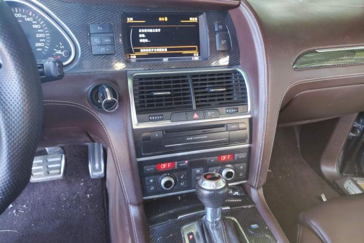 Used Audi Q7 2011 3.0 TFSI Comfort (200kW) Audio And AC Panel
