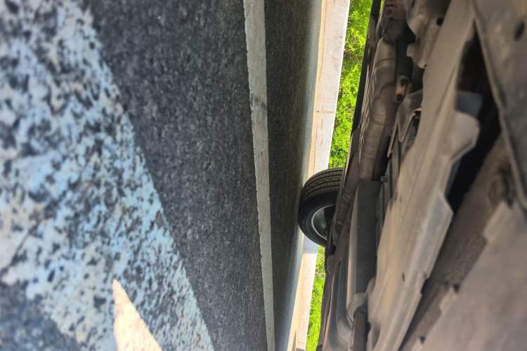 Used Audi Q7 2011 3.0 TFSI Technology (200kW) Chassis Front Left
