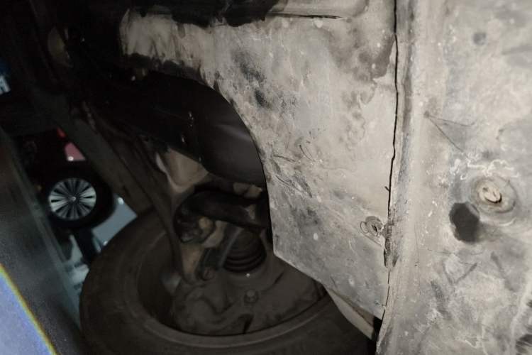 Used Audi Q7 2011 3.0 TFSI Comfort (200kW) Chassis Front Left