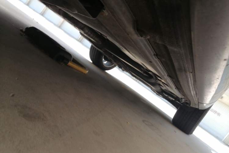 Used Audi Q7  Chassis Front Left