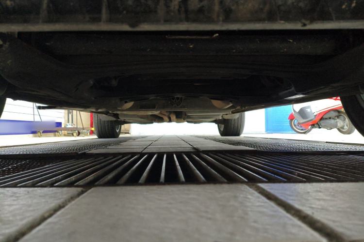 Used Audi Q7  Chassis Front