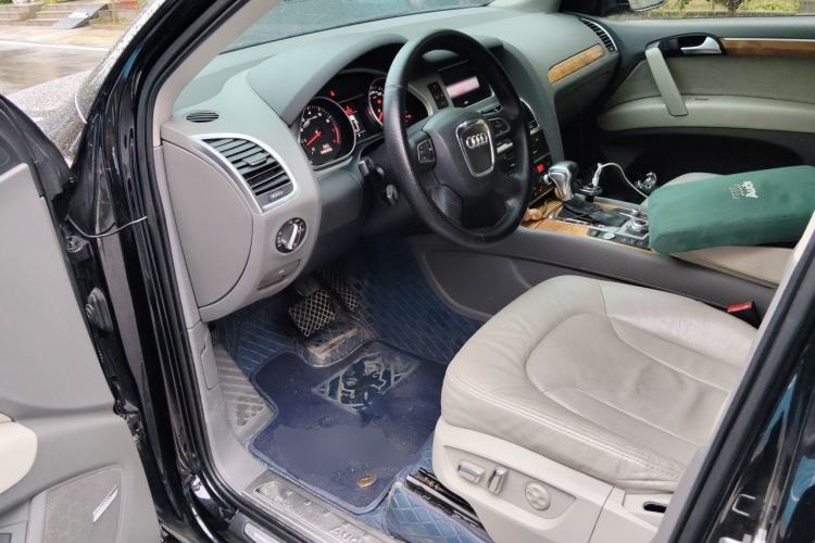 Used Audi Q7 2011 3.0 TFSI Ambition (200kW) Driver Seat