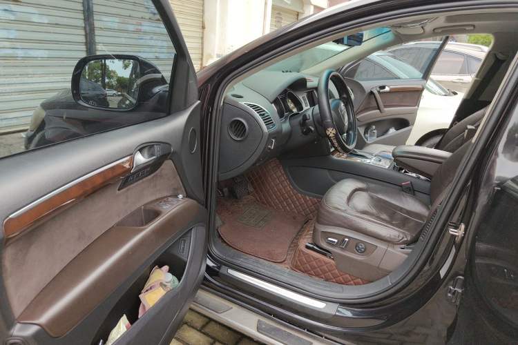 Used Audi Q7 2011 3.0 TFSI Ambition (200kW) Driver Seat