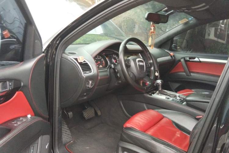 Used Audi Q7 2011 3.0 TFSI Comfort (200kW) Driver Seat