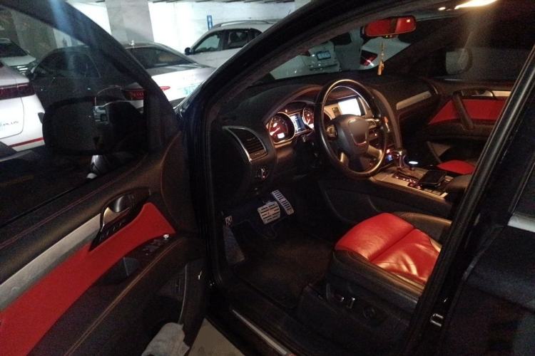 Used Audi Q7 2011 3.0 TFSI Exclusive (245kW) Driver Seat