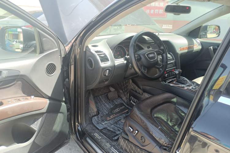 Used Audi Q7 2011 3.0 TFSI Ambition (200kW) Driver Seat