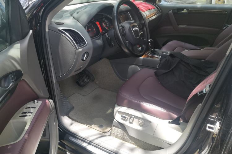 Used Audi Q7 2011 3.0 TFSI Ambition (200kW) Driver Seat