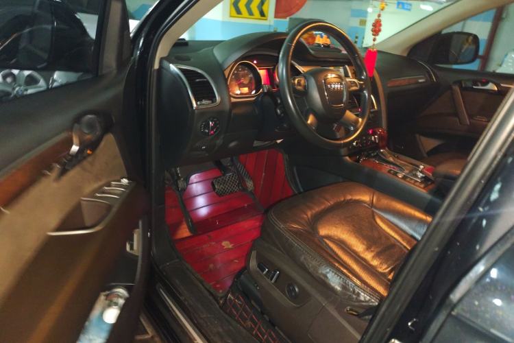 Used Audi Q7  Driver Seat