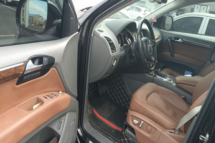 Used Audi Q7 2011 3.0 TFSI Comfort (200kW) Driver Seat