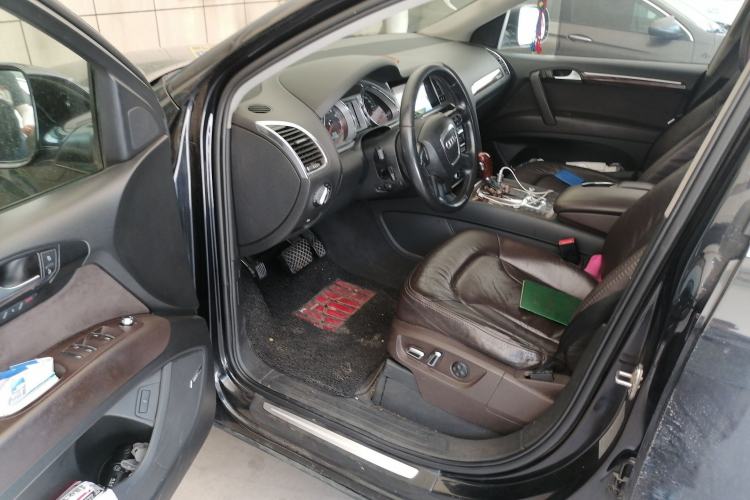 Used Audi Q7  Driver Seat