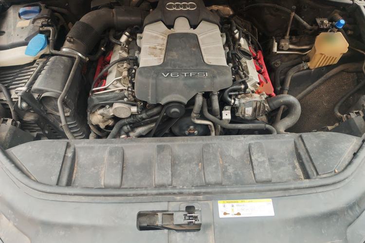 Used Audi Q7 2011 3.0 TFSI Ambition (200kW) Engine Bay