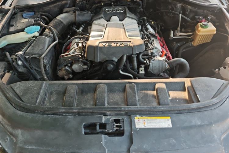 Used Audi Q7 2011 3.0 TFSI Technology Model (245kW) Engine Bay