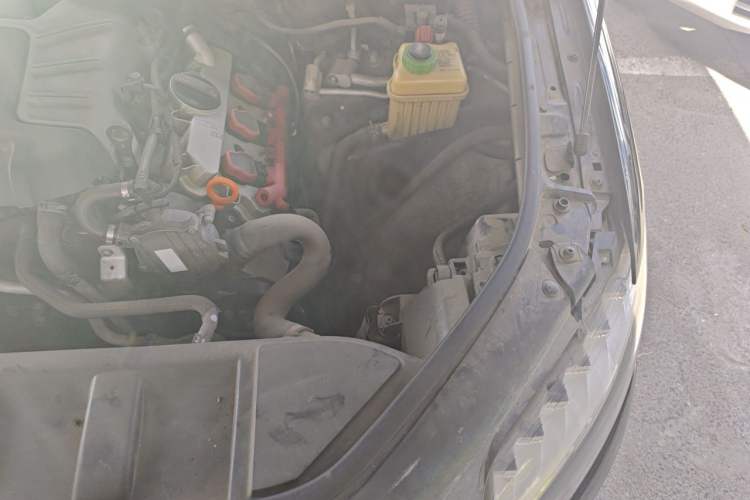 Used Audi Q7 2011 3.0 TFSI Ambition (200kW) Engine Bay Left