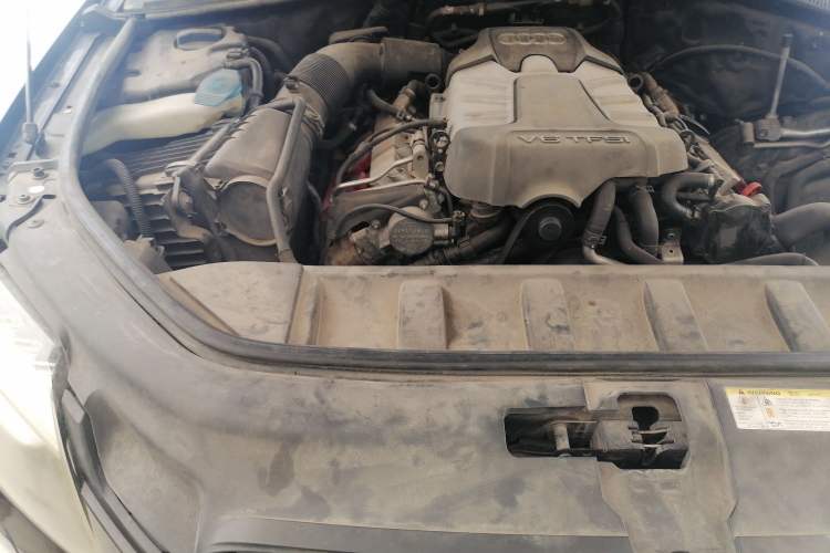 Used Audi Q7  Engine Bay Right