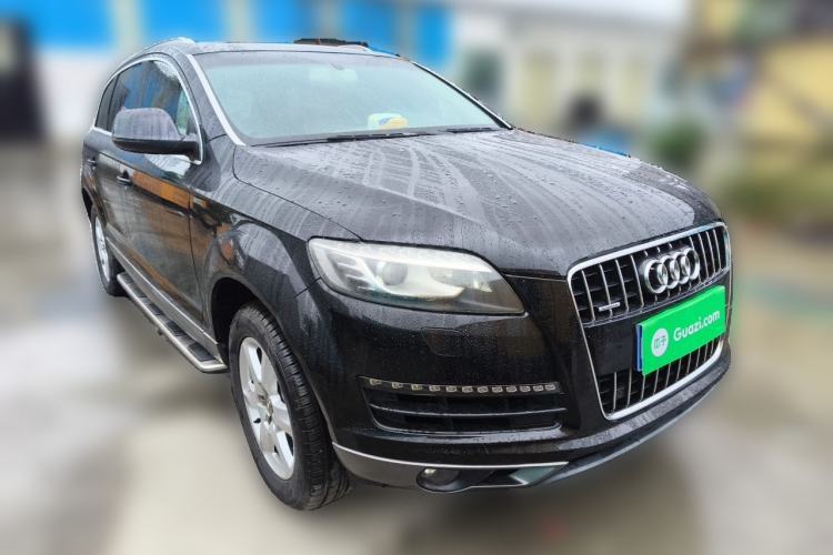 Used Audi Q7 2011 3.0 TFSI Ambition (200kW) Front Right 45 Deg