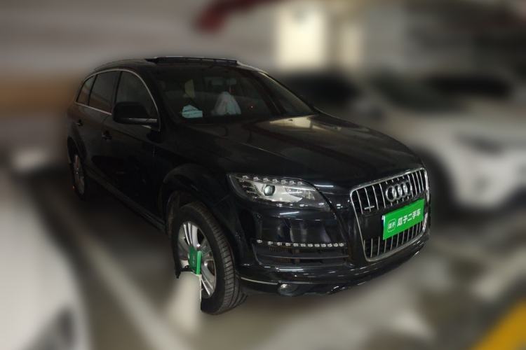 Used Audi Q7 2011 3.0 TFSI Comfort Model (245kW) Front Right 45 Deg