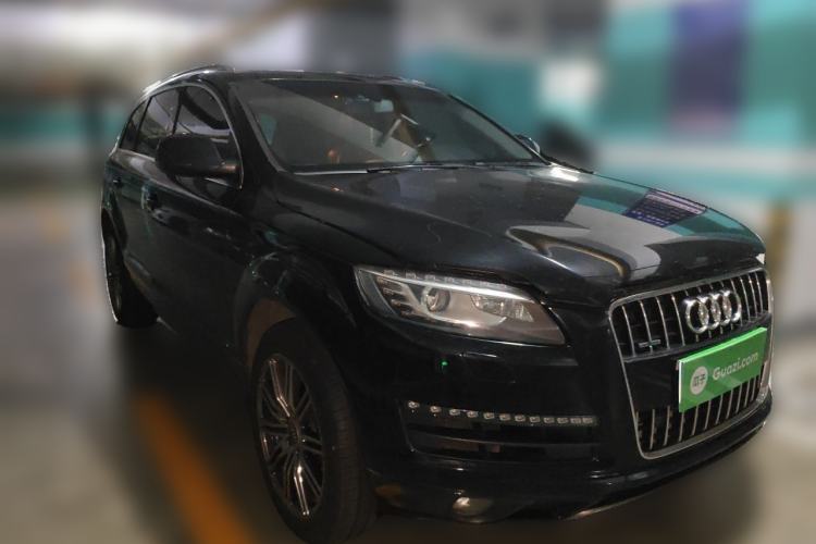 Used Audi Q7 2011 3.0 TFSI Ambition (200kW) Front Right 45 Deg