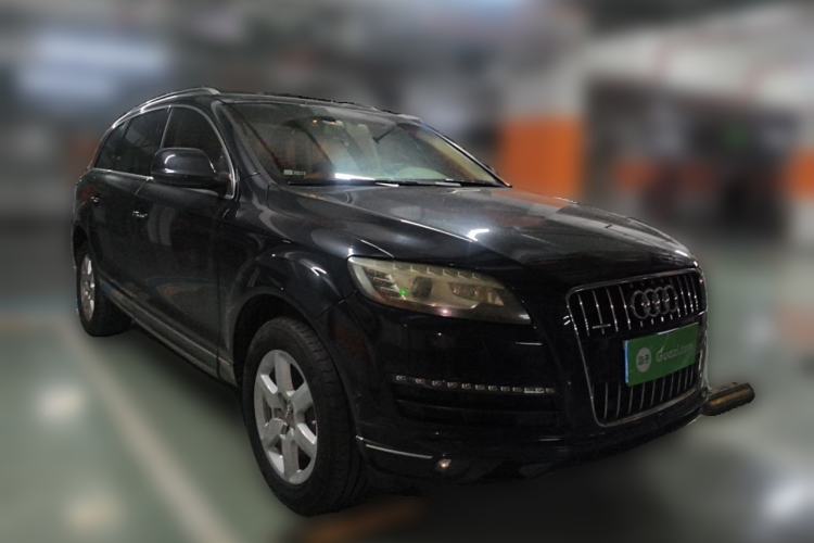 Used Audi Q7 2011 3.0 TFSI Technology (200kW) Front Right 45 Deg