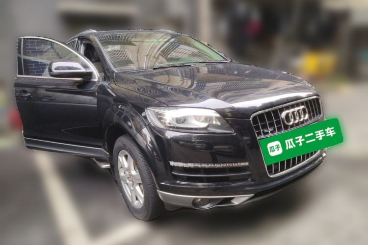 Used Audi Q7 2011 3.0 TFSI Ambition (200kW) Front Right 45 Deg