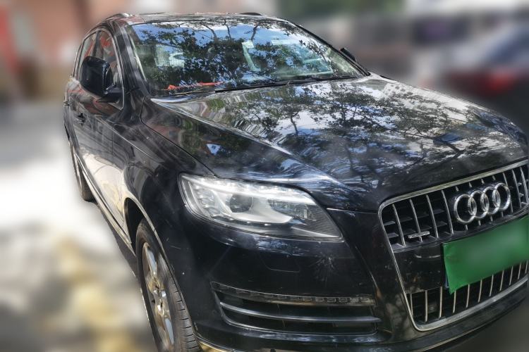 Used Audi Q7 2011 3.0 TFSI Ambition (200kW) Front Right 45 Deg