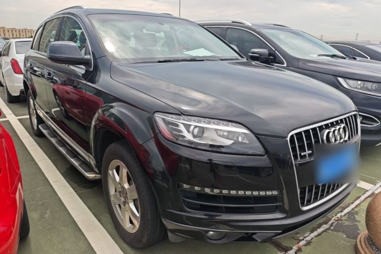 Used Audi Q7 2011 3.0 TFSI Ambition (200kW) Front Right 45 Deg