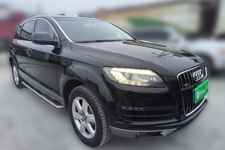 Used Audi Q7 2011 3.0 TFSI Ambition (200kW) Front Right 45 Deg