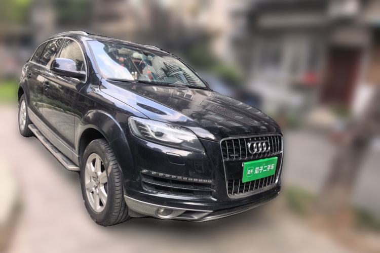 Used Audi Q7 2011 3.0 TFSI Ambition (200kW) Front Right 45 Deg