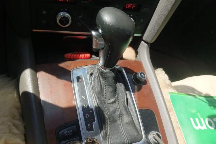 Used Audi Q7 2011 3.0 TFSI Ambition (200kW) Gear Lever