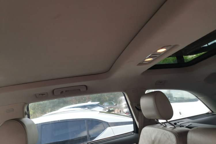 Used Audi Q7 2011 3.0 TFSI Comfort Model (245kW) Headliner