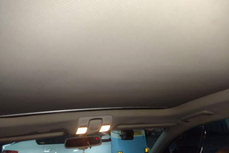 Used Audi Q7  Headliner